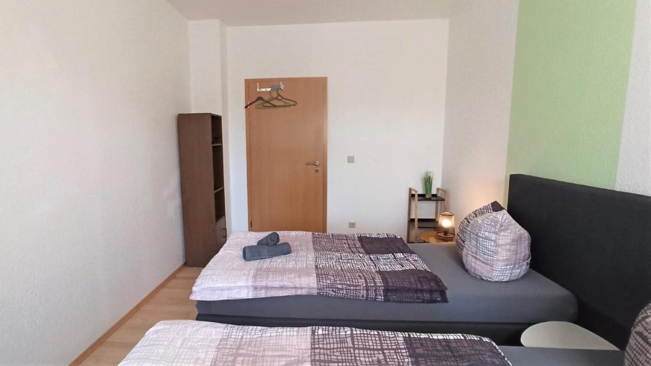 Apartment Fuer Bis Zu 7 Personen Mit Balkon Halberstadt Exterior photo